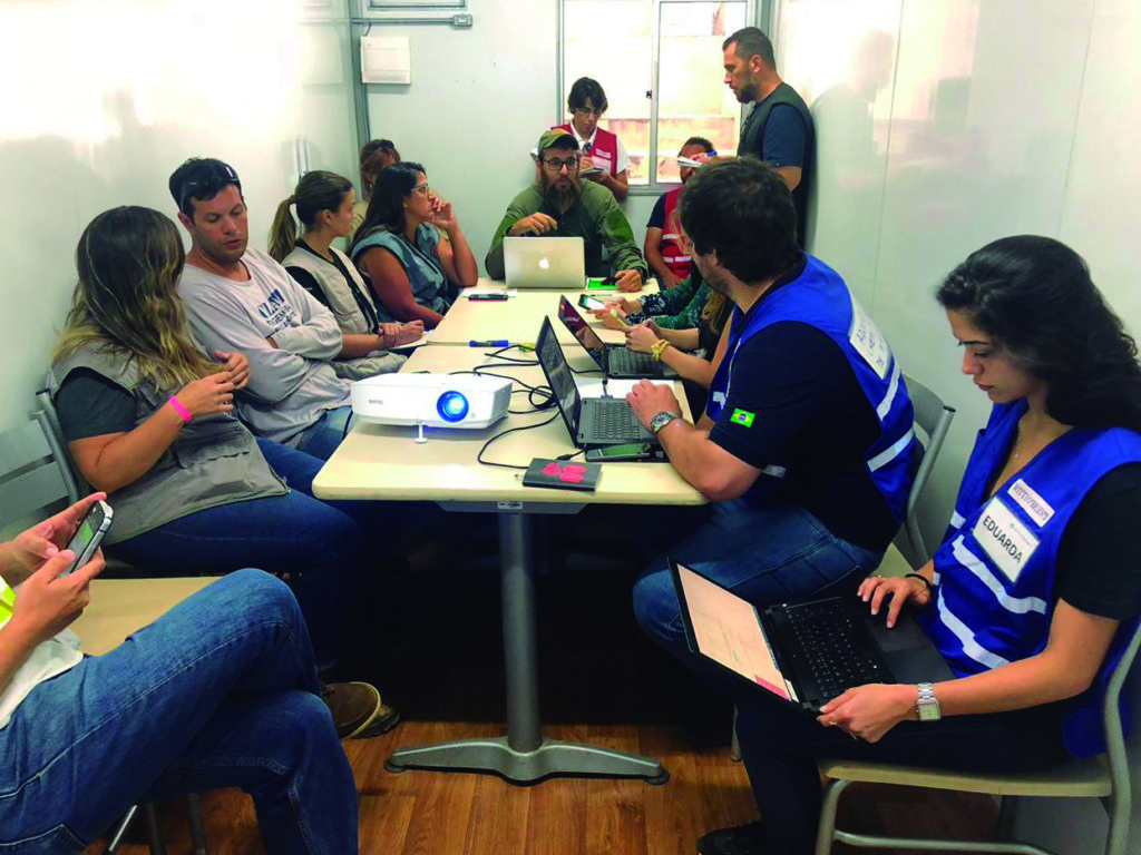 Reunião com IBAMA no início da resposta, em fevereiro